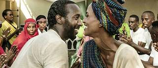 Dans le film, le rôle de Nasra est interprété par le mannequin canadien d’origine somalienne Yasmin Warsame. Celui de Guleb est assuré par Omar Abdi. Nasra et Guleb forment un couple heureux et amoureux, parents d’un adolescent prénommé Mahad.
