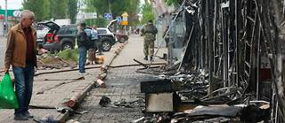 Un marché de Donetsk détruit dans les combats entre les armées russes et ukrainiennes,  le 9 mai. 
