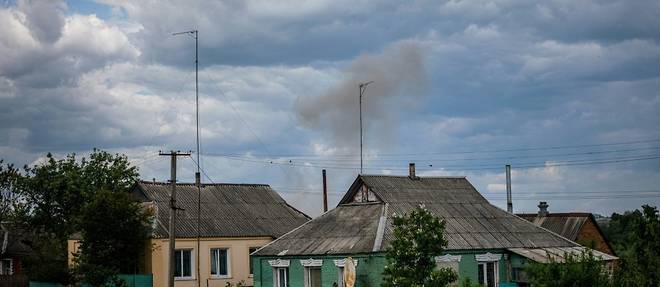 Pres de Kharkiv, 20 minutes dans un village sous le feu de l'artillerie russe