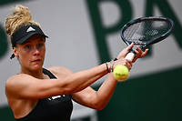    Léolia Jeanjean lors de son duel avec Karolina Pliskova à Roland-Garros.
