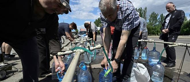 A Mykolaiv, les habitants face aux penuries d'eau, eniemes difficultes d'une vie bouleversee