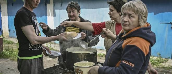 "Trouver a manger", ou le desespoir des habitants de Lyssytchansk, dans l'est de l'Ukraine