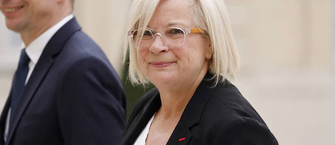 While a ministerial reshuffle was long overdue following the re-election of Emmanuel Macron, Catherine Vautrin held the rope to become Prime Minister.  The president finally preferred Elisabeth Borne to him.