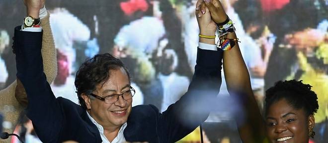 Presidentielle en Colombie: le candidat de gauche Petro affrontera l'inclassable millionnaire Hernandez au 2e tour