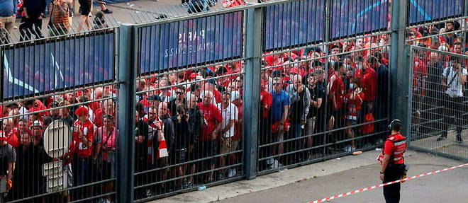 Liverpool supporters outside the Stade de France during the Champions League final against Real Madrid.
