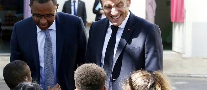 "Ecoles du futur": Macron veut generaliser l'approche testee a Marseille