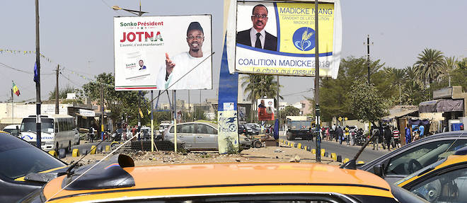 Les legislatives de juillet sont organisees apres les locales de mars, remportees par l'opposition dans plusieurs grandes villes comme Dakar, Ziguinchor (sud) et Thies (ouest).
