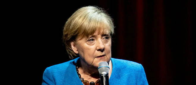 L'ancienne chanceliere allemande Angela Merkel sur la scene du Berliner Ensemble le 7 juin 2022.
