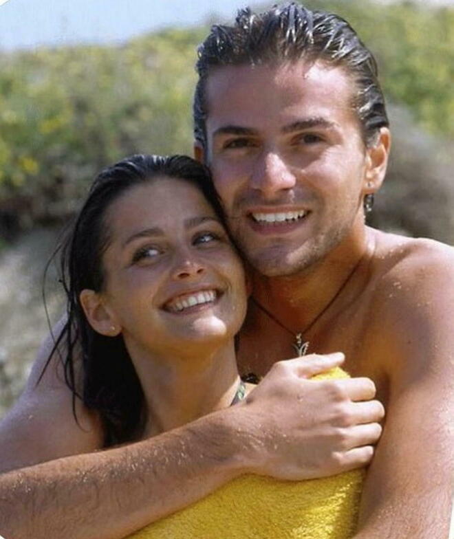 Grégory Fitoussi s'est fait connaître à 22 ans par la série de TF1 « Sous le Soleil »  qu'il rejoint en 1998. Il a quitté ce soap-opéra au bout de trois ans. 
 ©  DR