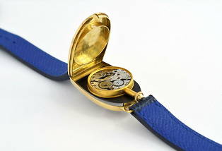 Dimanche, l'étude Bordeaux Quinconces mettra à l'encan la montre Mido personnelle de Jean Bugatti ainsi qu'un rare coffret dit « de souscription » signé Breguet. 

