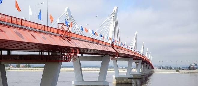 Inauguration du premier pont routier entre la Russie et la Chine