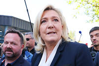 L&eacute;gislatives&nbsp;: Marine Le Pen est-elle encore en vacances&nbsp;?