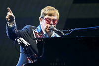 Elton John lors de son concert le samedi 11 juin 2022.
