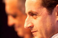 Nicolas Sarkozy prend au pied leve la place de Philippe Seguin.
