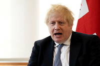 Au Royaume-Uni, Boris Johnson demeure ma&icirc;tre du temps