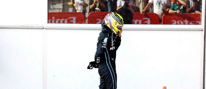 Désemparé par une voiture indigne de son niveau, Hamilton s'enfonce dans le classement et attend toujours la réaction technique de son équipe.
