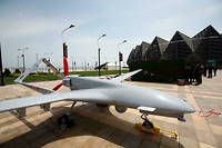 Un drone Bayraktar TB2 a été exposé en mai dernier à ­Bakou, en Azerbaïdjan, pendant le Teknofest, festival de l’aviation, de l’espace et de la technologie.
