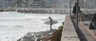Les plages cannoises comptent de plus en plus de surfeurs. (Photo d'illustration)
