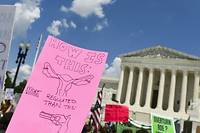Apr&egrave;s le choc, manifestations aux Etats-Unis contre la r&eacute;vocation du droit &agrave; l'avortement