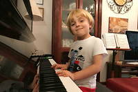 Alberto, le petit virtuose du piano qui met l&rsquo;Italie au diapason
