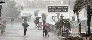 Météo-France a placé huit départements en vigilance orange pour des orages violents dimanche matin.
