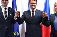 Macron transmet la pr&eacute;sidence tournante de l'UE aux Tch&egrave;ques