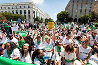 Manifestation en faveur du droit a l'avortement, a Washington (Etats-Unis), le 30 juin.
