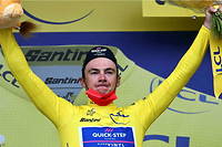 Yves Lampaert, vainqueur de la première étape du Tour de France 2022, et premier maillot jaune.

