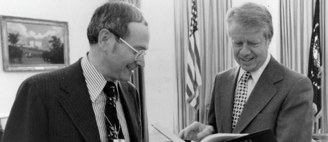 Frank Press et le président Jimmy Carter à la Maison-Blanche.
