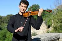 France: le &quot;merci&quot; musical d'un violoniste syrien &agrave; son village d'accueil proven&ccedil;al