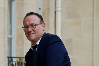 Le ministre de la Solidarité, de l'Autonomie et des Personnes handicapées Damien Abad à l'Élysée, le 23 mai 2022. 

