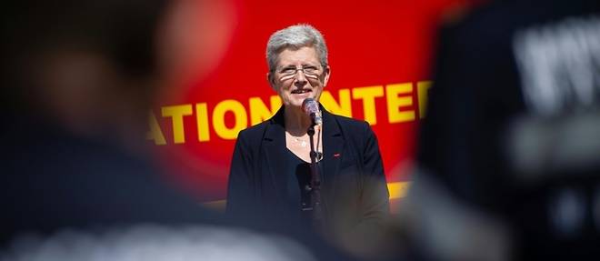 Genevieve Darrieussecq, medecin et ministre centriste au puissant ancrage local
