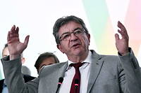 Jean-Luc Melenchon a estime mardi que la crise nee des elections legislatives pourrait perdurer a travers un << blocage >> du Parlement.
