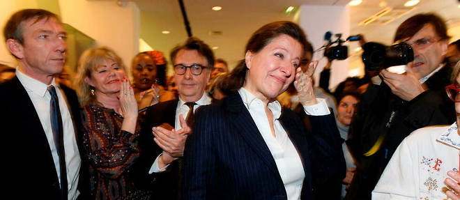 17 fevrier 2020. La ministre Agnes Buzyn attend son successeur, Olivier Veran, pour la passation des pouvoirs au ministere de la Sante, a Paris. 