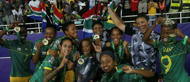 L'Afrique du Sud a remporte samedi a Rabat sa premiere Coupe d'Afrique des nations (CAN) feminine en battant le Maroc en finale 2 a 1, grace a un double de son attaquante Hildah Magaia
