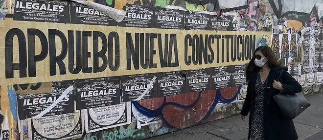 Chili: a un mois du referendum, le "non" a la nouvelle Constitution en tete des sondages