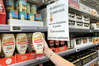 La moutarde et la mayonnaise se font tres rares dans les supermarches.
