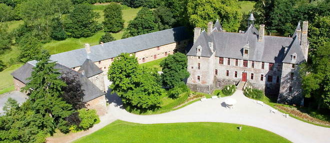 Le chateau de Cerisy-La-Salle (Manche) propriete familiale qui accueille les fameux colloques.
