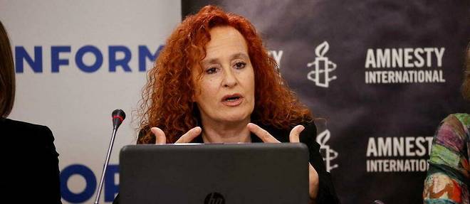 Donatella Rovera, conseillere principale d'Amnesty International pour les questions de crise, a tenu une conference de presse apres la publication du rapport sur l'Ukraine.
