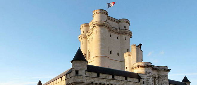 Le chateau de Vincennes contient notamment l'un des centres du Service historique de la defense (SHD), dont les archives sont accessibles au public.

