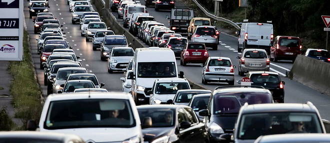 Les embouteillages sont-ils le fait de l'automobile ou plutot d'une urbanisation poussant au developpement des megalopoles ?
