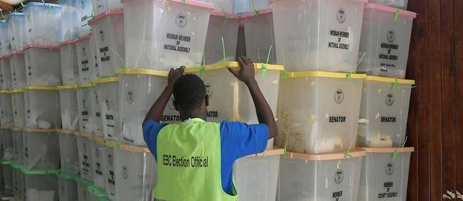 Kenya: le depouillement de l'election se poursuit, sur fond d'abstention en hausse