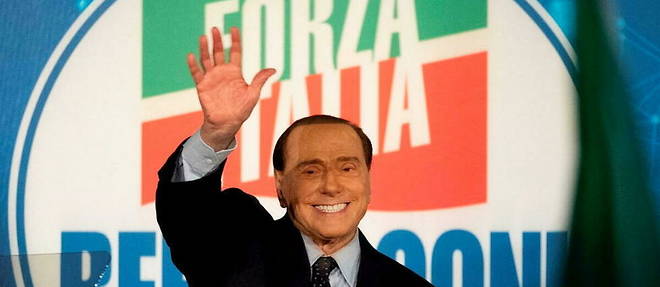 10 ans apres son eviction, Silvio Berlusconi pourrait faire son retour au Parlement italien a l'issue des elections legislatives de septembre prochain. 