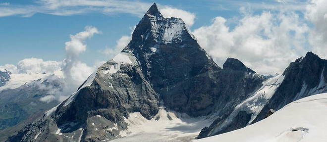 Le glacier de Stockji, pres de Zermatt, dans les Alpes suisses. 