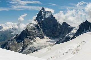Le glacier de Stockji, près de Zermatt, dans les Alpes suisses.
