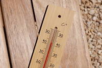 En plein épisode caniculaire, vendredi sera la journée la plus chaude de la semaine avec des température supérieures à 40 °C. (image d'illustration)
