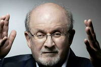 L&rsquo;attaque de Salman Rushdie &eacute;meut les intellectuels fran&ccedil;ais