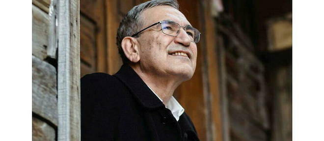 Orhan Pamuk dans les rues d'istanbul, photographie pour << Le Point >> le 21 fevrier 2022.
Orhan Pamuk dans les rues d'istanbul, photographie pour << Le Point >> le 21 fevrier 2022.