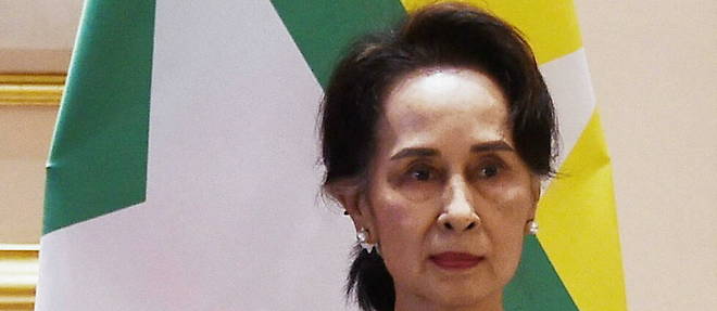 Aung San Suu Kyi a ete condamnee a une nouvelle peine de six ans.
