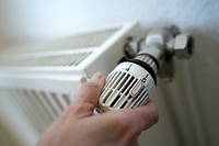 Dans plusieurs pays européens, les habitants sont invités à réduire l'utilisateur du chauffage.
